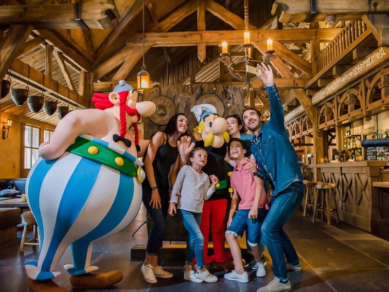 Hôtel La Cité Suspendue - 1 jour d'entrée au Parc Astérix - 1