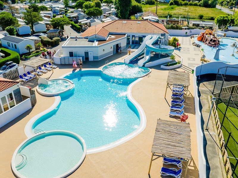Camping Les Aventuriers de la Calypso 4* - 1