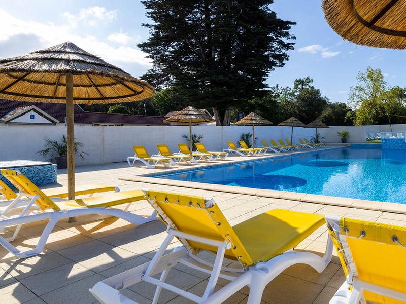 Flower Camping La Davière Plage, 4* - 1