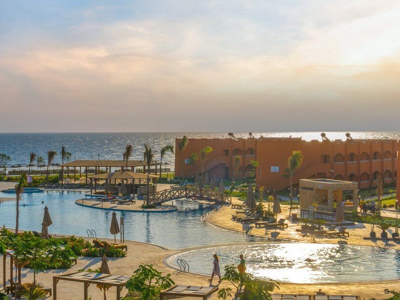 Hôtel Three Corners Happy Life Beach Resort 4* - 1