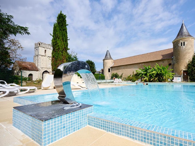 Camping Le Petit Trianon, 4* - 1