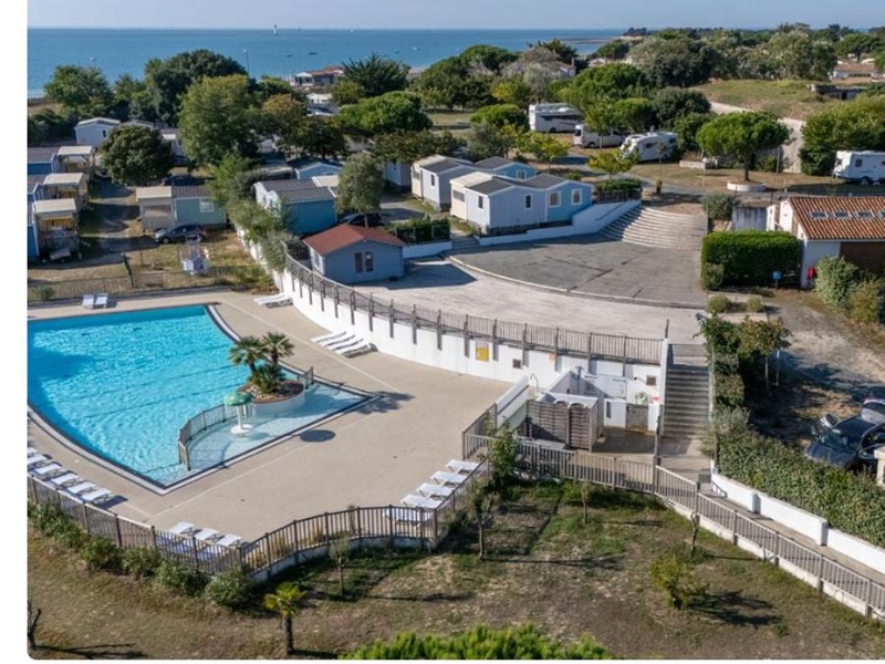 Camping Le Platin - Redoute, 3* - 1