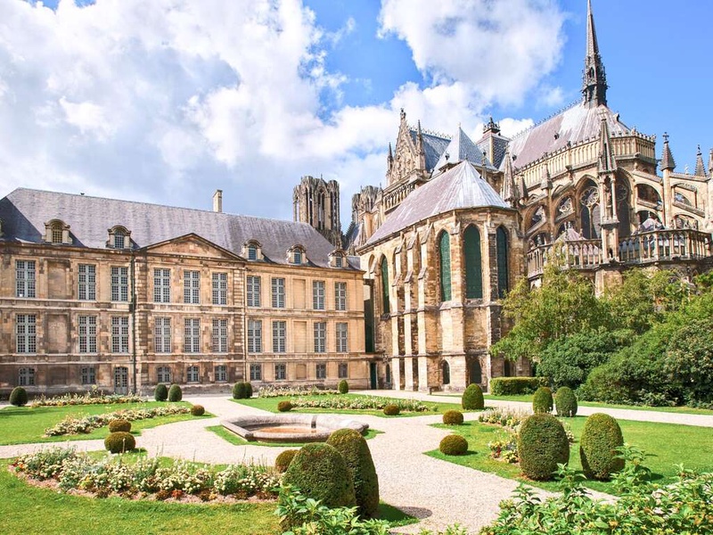 Séjournez en appartement dans le centre de Reims - 3* - 1