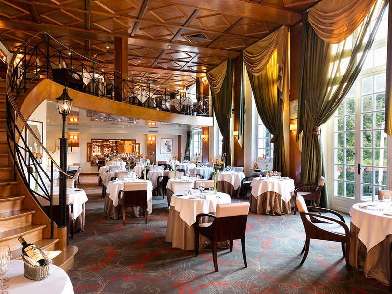 Week-end détente avec dîner 3 plats dans un château à Chantilly - 4* - 1