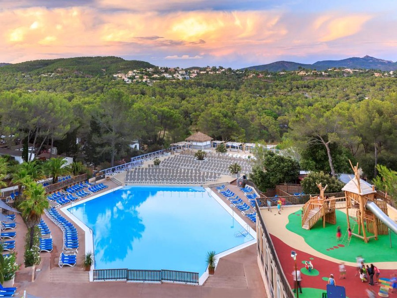 Camping Holiday Green, 5* - 1