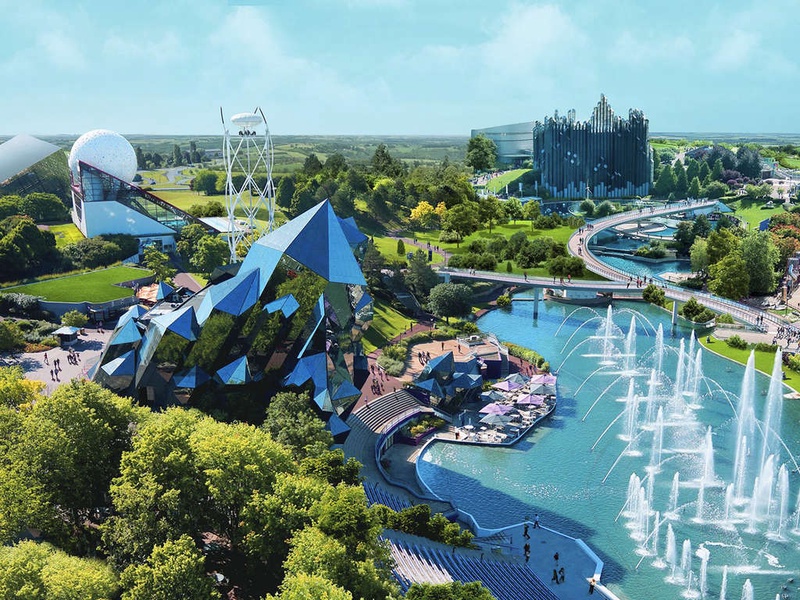 Week-end en famille en chambre quadruple avec piscine avec entrées au Parc du Futuroscope - 4* - 1