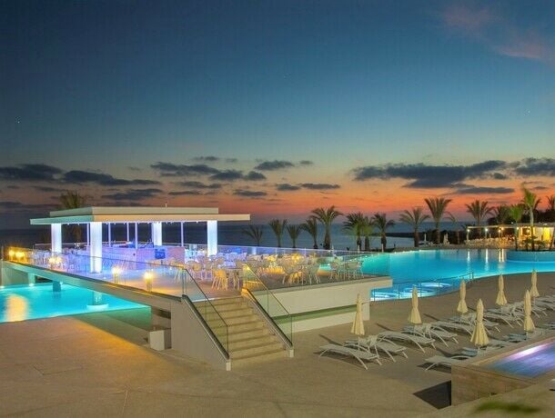 Hôtel King Evelthon Beach Hotel & Resort 5* - 1