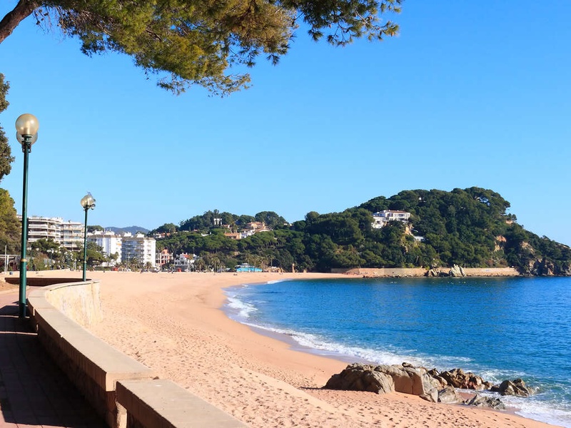 Profitez d'un appartement avec vue partielle sur la mer à Lloret de Mar - 3* - 1