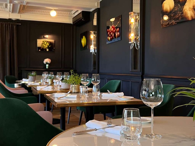 Séjour en Bourgogne avec dîner et visite de cave avec dégustation de vins - 4* - 1