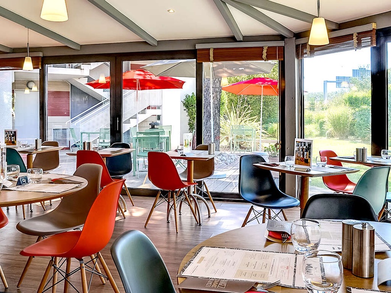 Séjour en famille en chambre quadruple à Salon-de-Provence avec dîner - 3* - 1