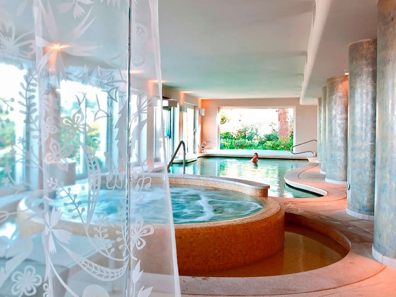 Hôtel 4* sur la côte des Abruzzes avec petit déjeuner et spa - 4* - 1