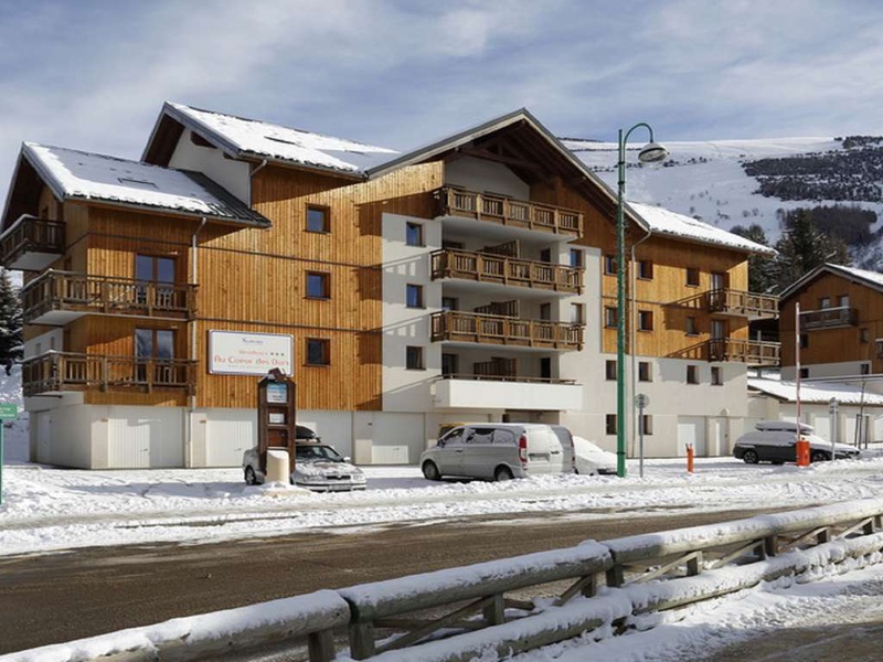 Partez à la montagne aux Deux Alpes dans un apartement pouvant acceuillir jusqu'à 8 personnes - 3* - 1