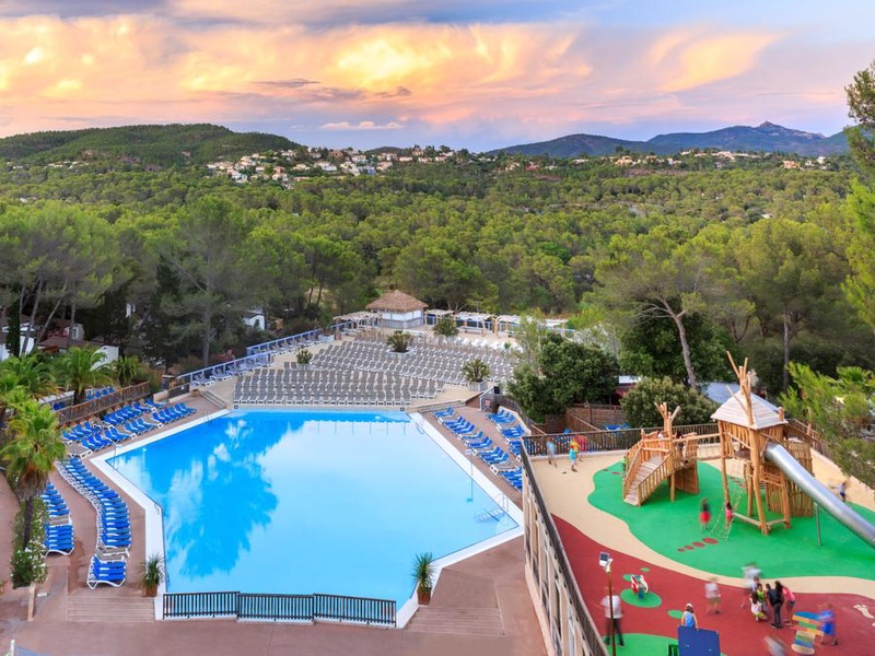 Camping Holiday Green, 5* - 1