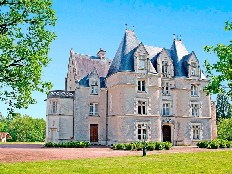Escapade près de Poitiers au Château de Périgny - 3* - 1