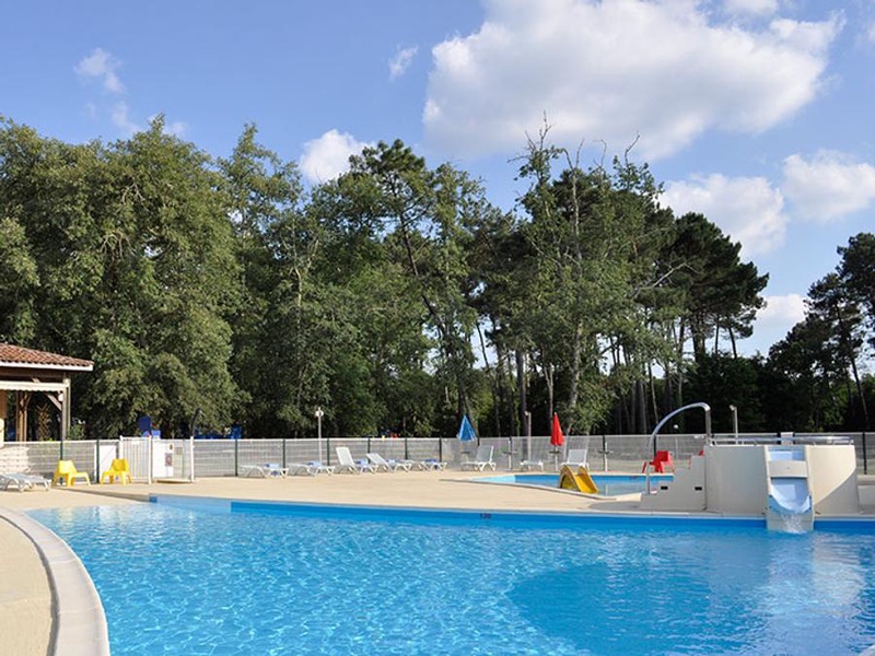 Camping Val de l'eyre, 4* - 1