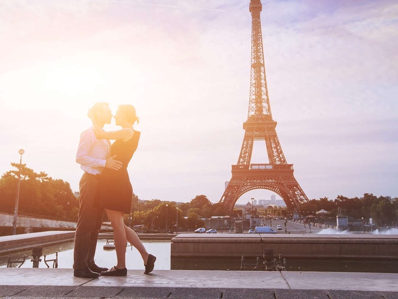 Week-end détente et romantique avec champagne et Lovebox à Paris - 4* - 1