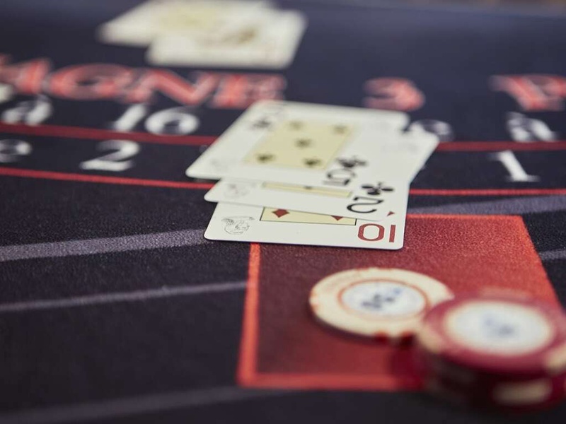 Casino et champagne à Hyères - 4* - 1