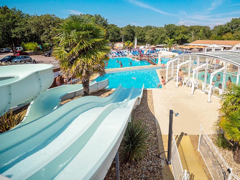 Camping Domaine Les Charmilles, 4* - 1