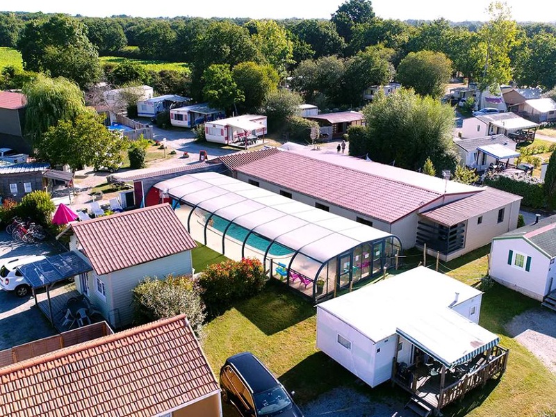 Camping Les P'tites Maisons dans la Prairie, 3* - 1