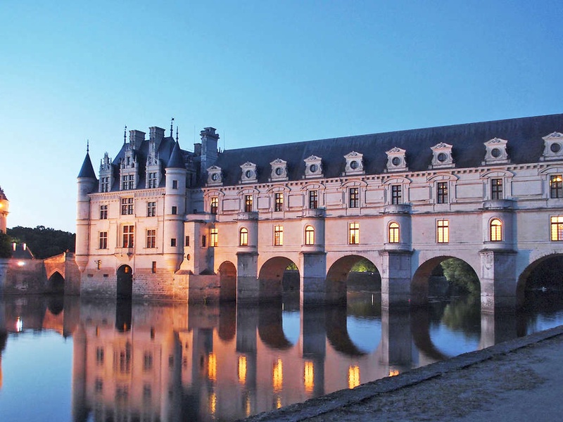 Trio de Charme à Blois avec bouteille de Vin et visite du château de Chenonceau - 2* - 1