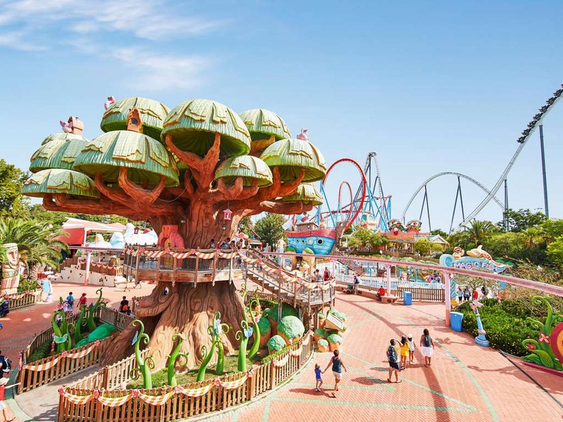 Séjour à l'intérieur de Portaventura World avec petit-déjeuner et entrée dans les parcs - 4* - 1