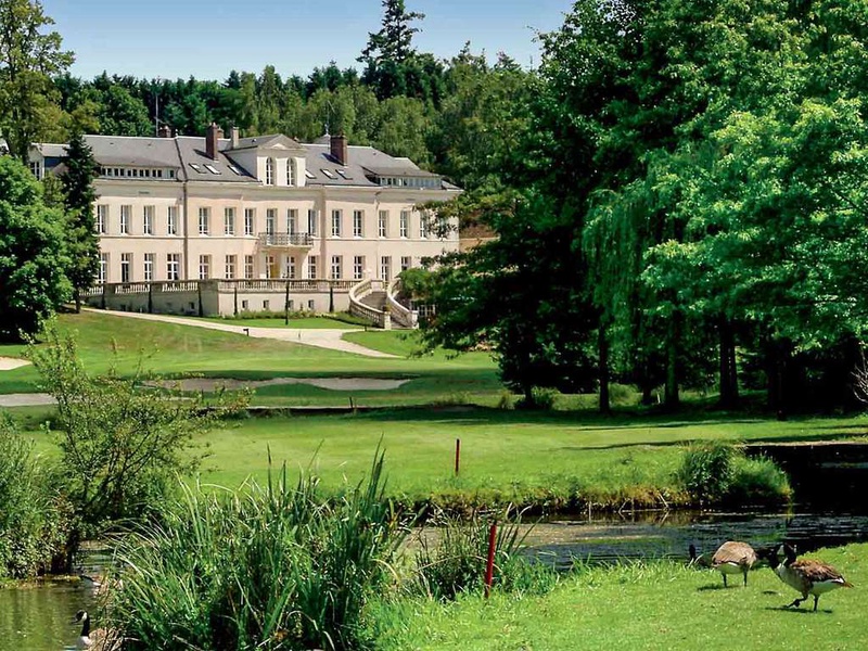 Escapade en chambre supérieure avec vue sur le Golf - 4* - 1