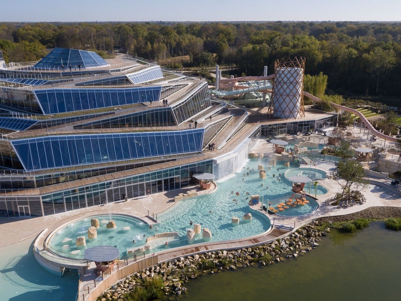 Center Parcs Villages Nature Paris + billets d’accès aux 2 Parcs Disney® - 1