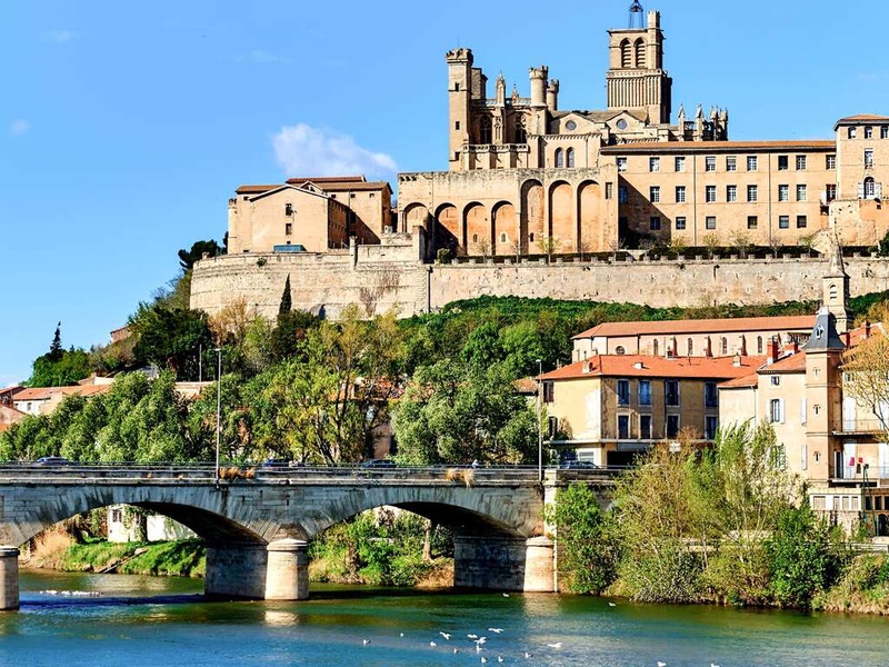 Pied-à-terre au coeur de Béziers pour un séjour au calme à deux, avec petit-déjeuner - 3* - 1