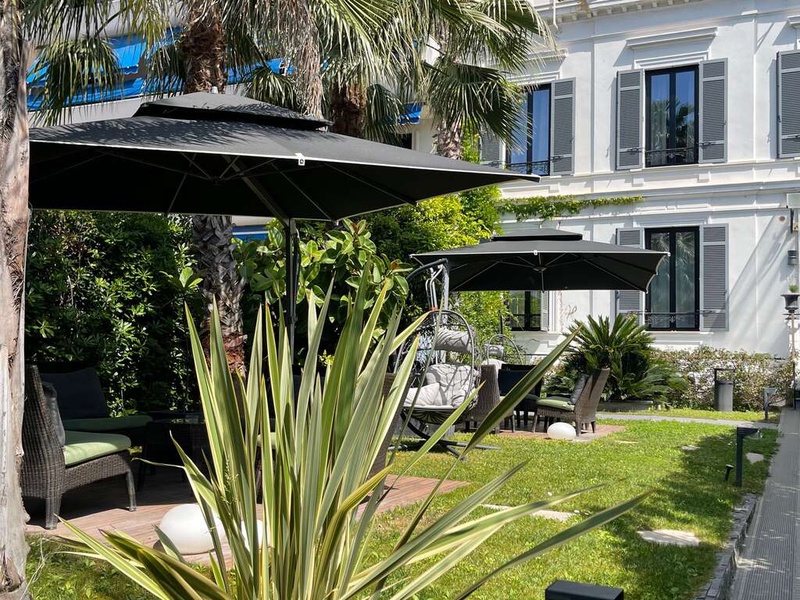 Escapade de charme avec champagne en plein centre de Cannes - 3* - 1