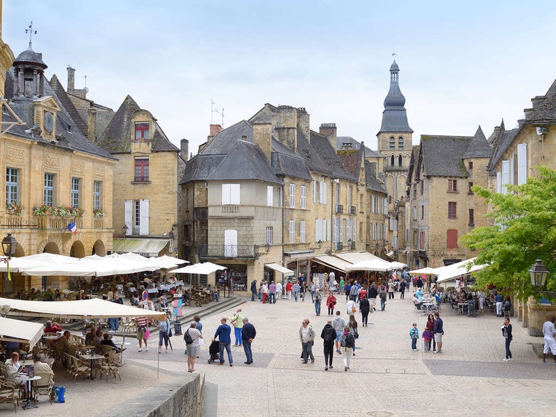 Parenthèse de charme près du joli marché de Sarlat, séjour en chambre supérieure - 3* - 1