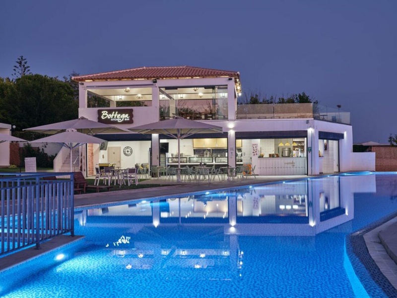 Hôtel Cavo Orient Beach Hotel 4* - 1