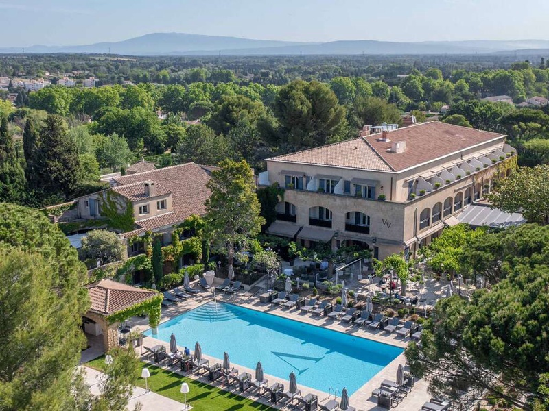 Séjour luxe et détente près de Saint Rémy de Provence - 5* - 1