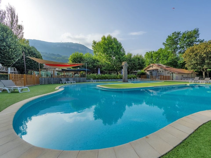 Camping maeva Escapades Millau Plage, 4* - 1