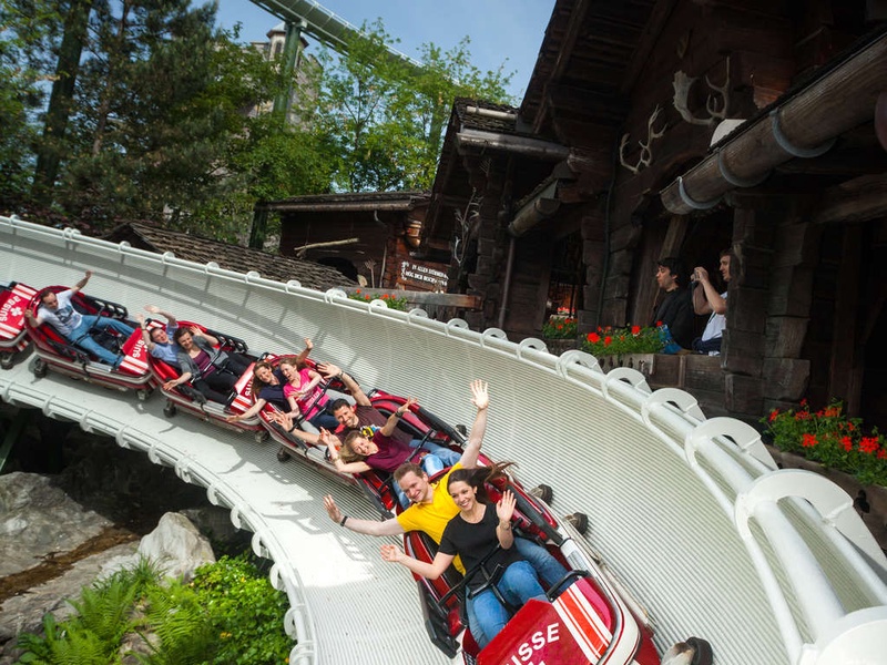 Partez pour une escapade pleine de sensation à Europa-Park ! (1 heure du parc) - 4* - 1