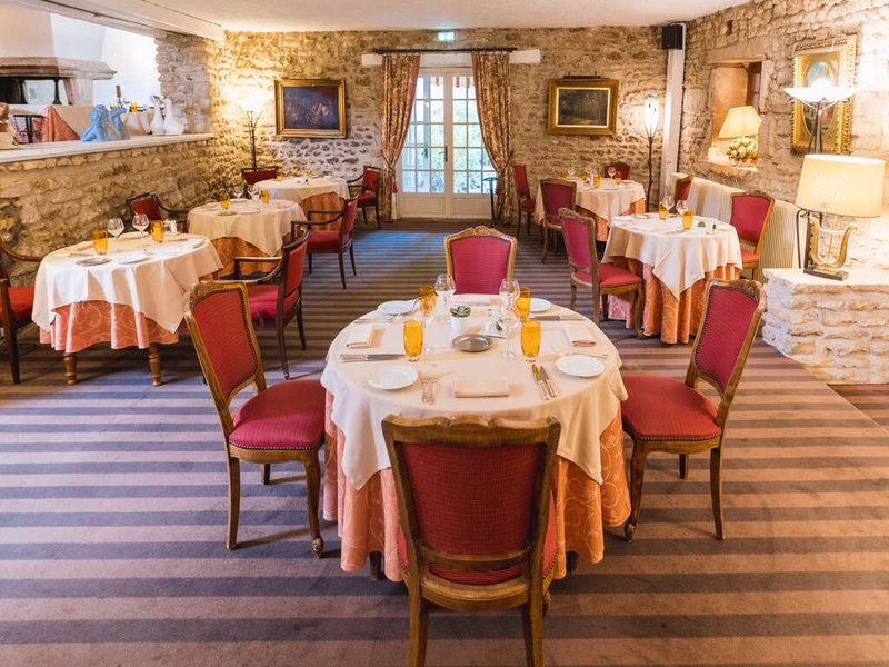 Vie château au coeur de la Vienne avec dîner - 3* - 1