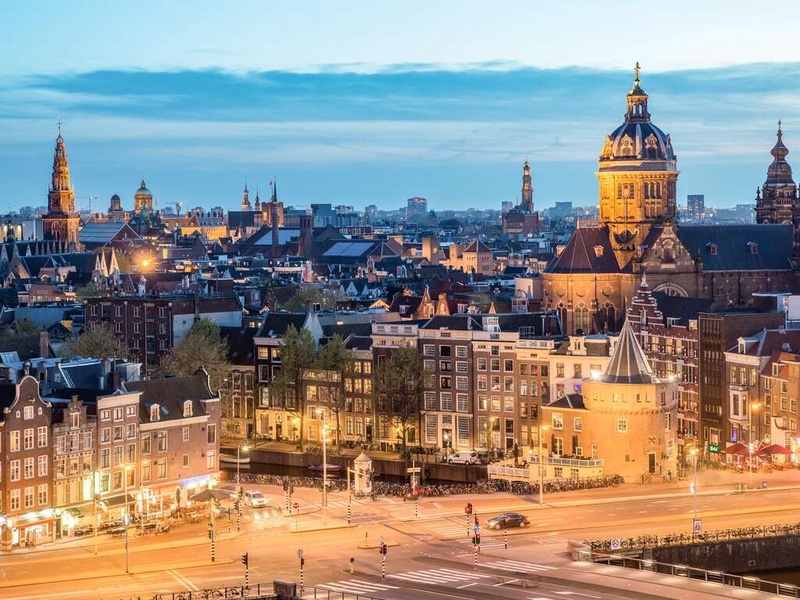 Geniet van een ruim en luxe bed tijdens jouw citytrip naar Amsterdam - 4* - 1