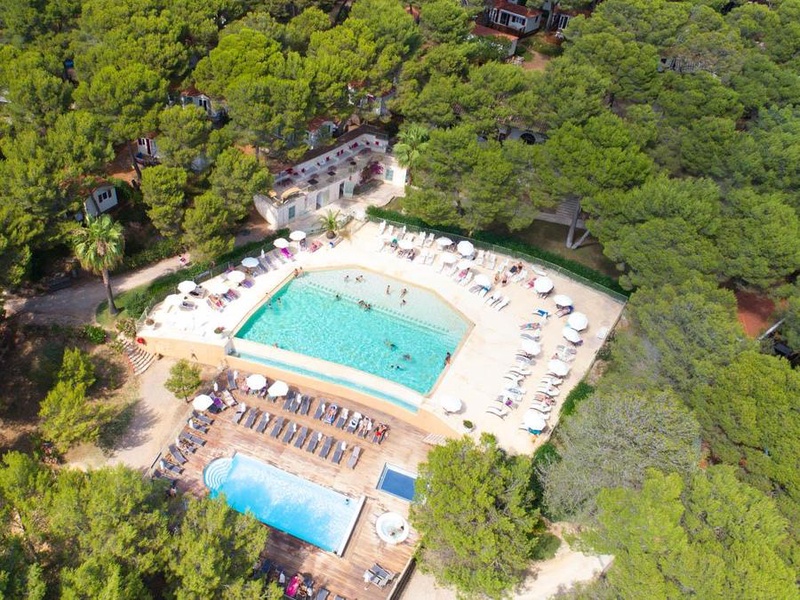 Camping Résidentiel La Pinède, 4* - 1