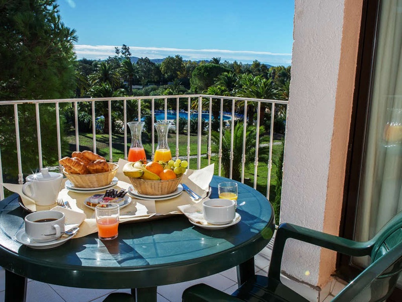 Séjour tout inclus au bord de la mer à côté de Saint Tropez - 4* - 1