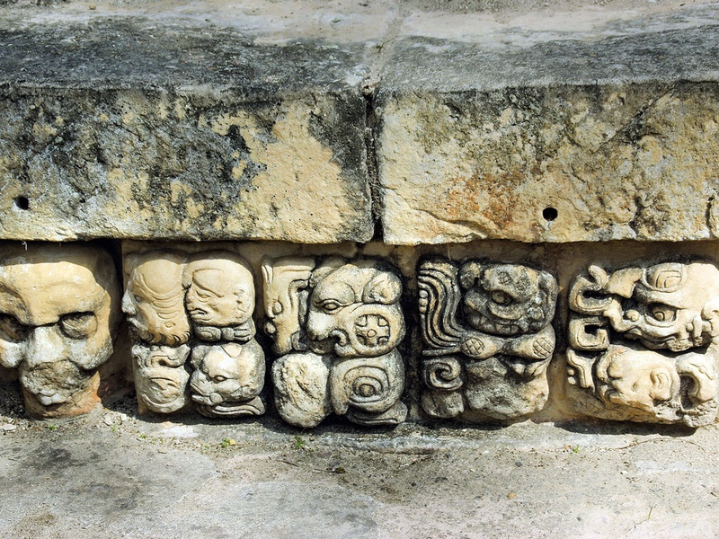 Terre des Mayas - 1