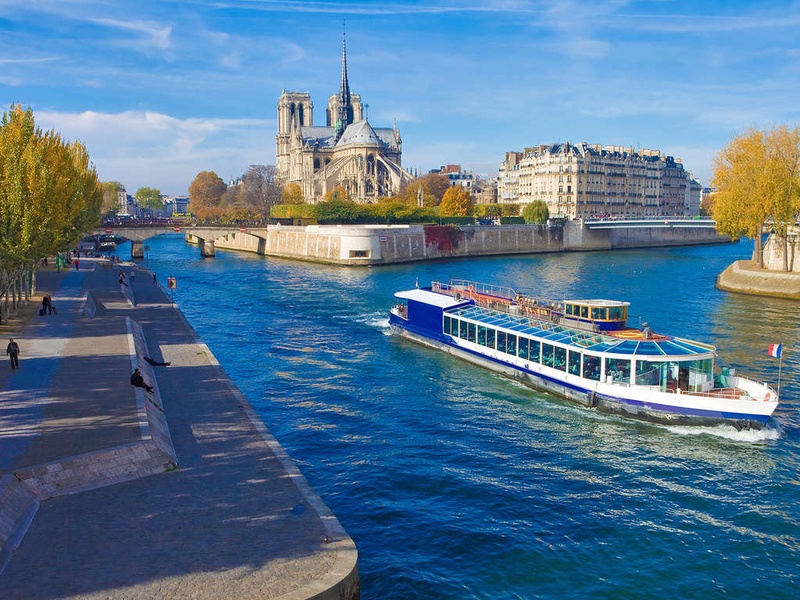 Naviguez sur la Seine en famille et séjournez dans une suite 4* - 4* - 1