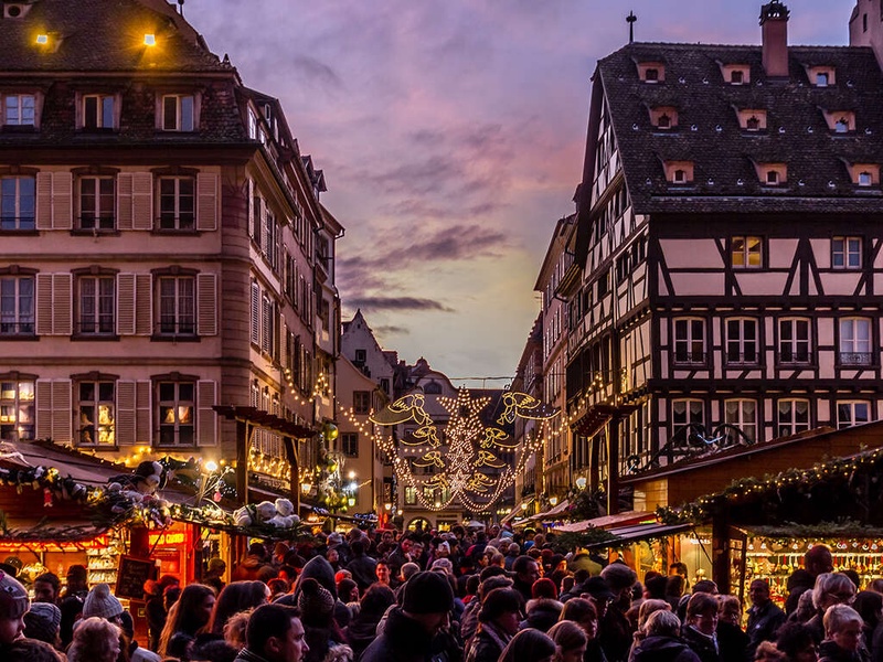Offre spéciale : Venez découvrir le marché de noël de Strasbourg ! - 4* - 1