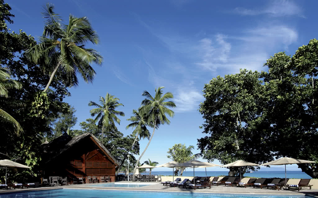 Combiné 2 îles : Mahé / Praslin en hôtel 3* (12nuits) - 14