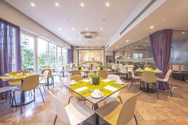 Hôtel Polis Grand 4* - 52