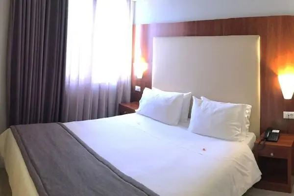 Hôtel Polis Grand 4* - 34