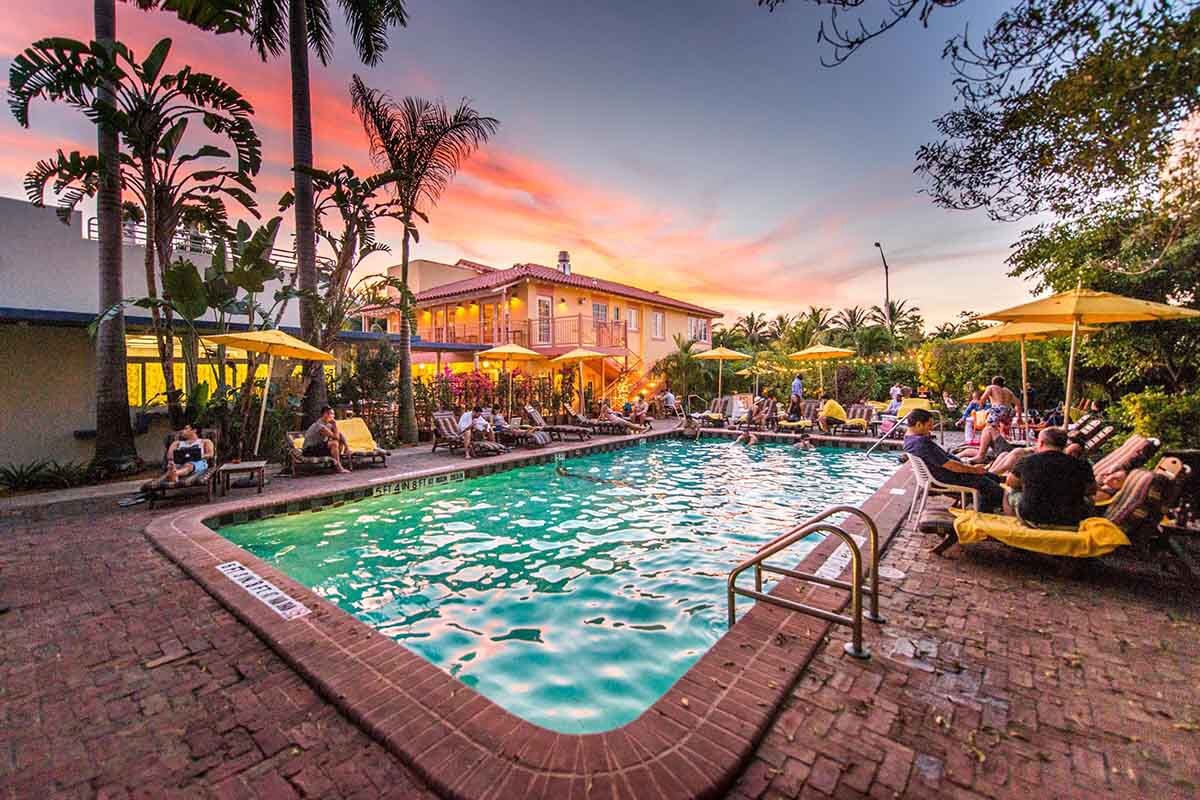 hotel-freehand-miami