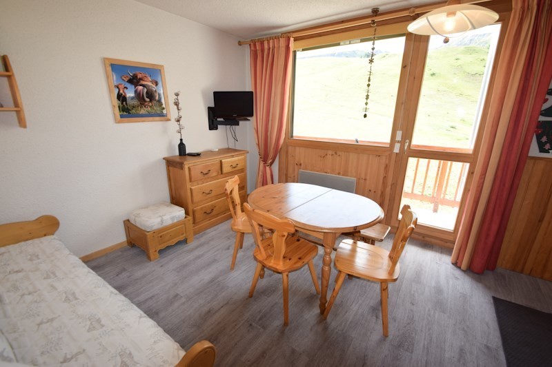 Div. ou 2P 4/5 pers. 4 couchages PLAGNE VILLAGES - ref 348H1 - 3