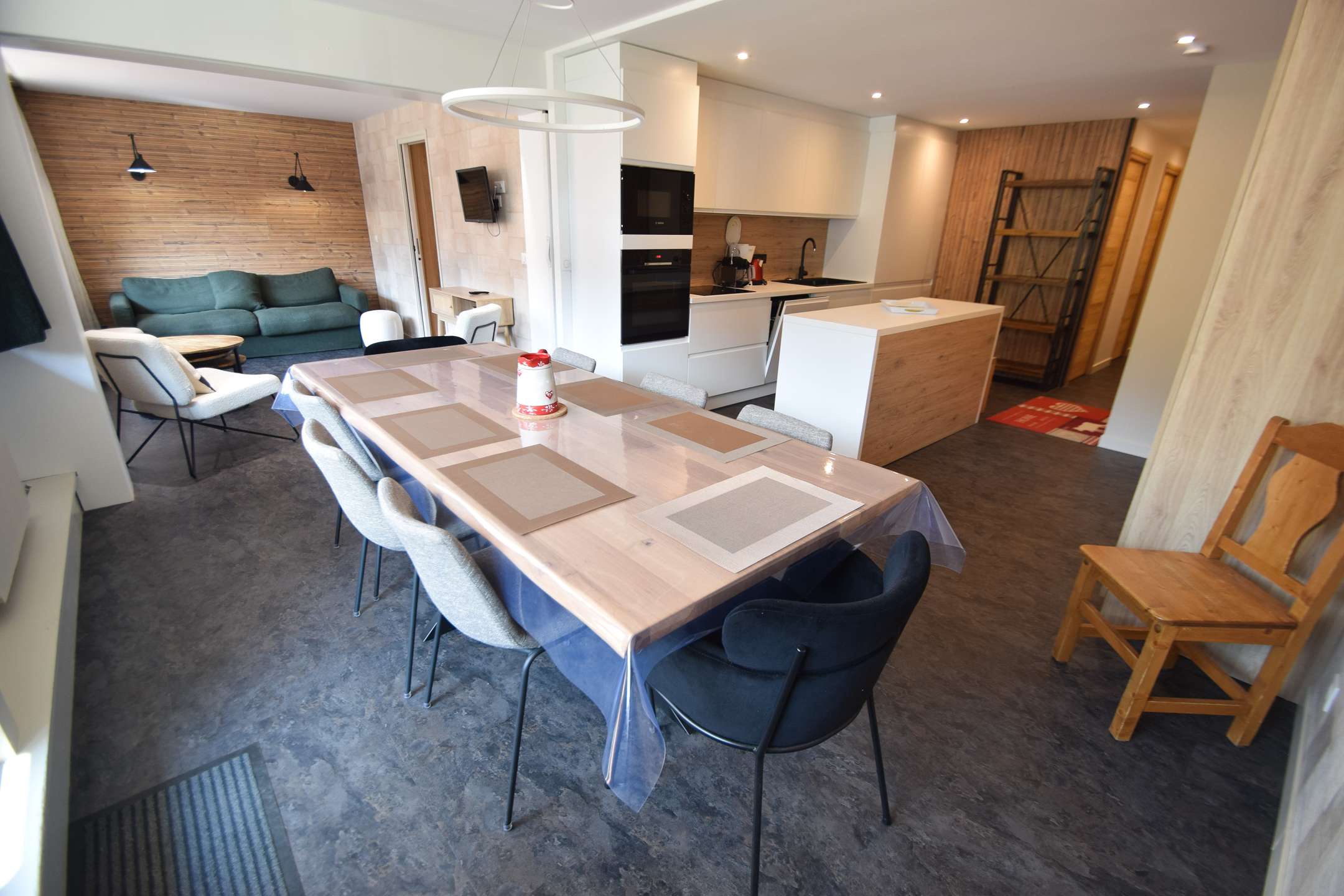 3 P 6/7 pers. 7 couchages PLAGNE CENTRE - ref 103VR - 2