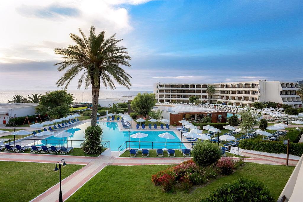 oclub-experience-sol-by-melia-cosmopolitan-4