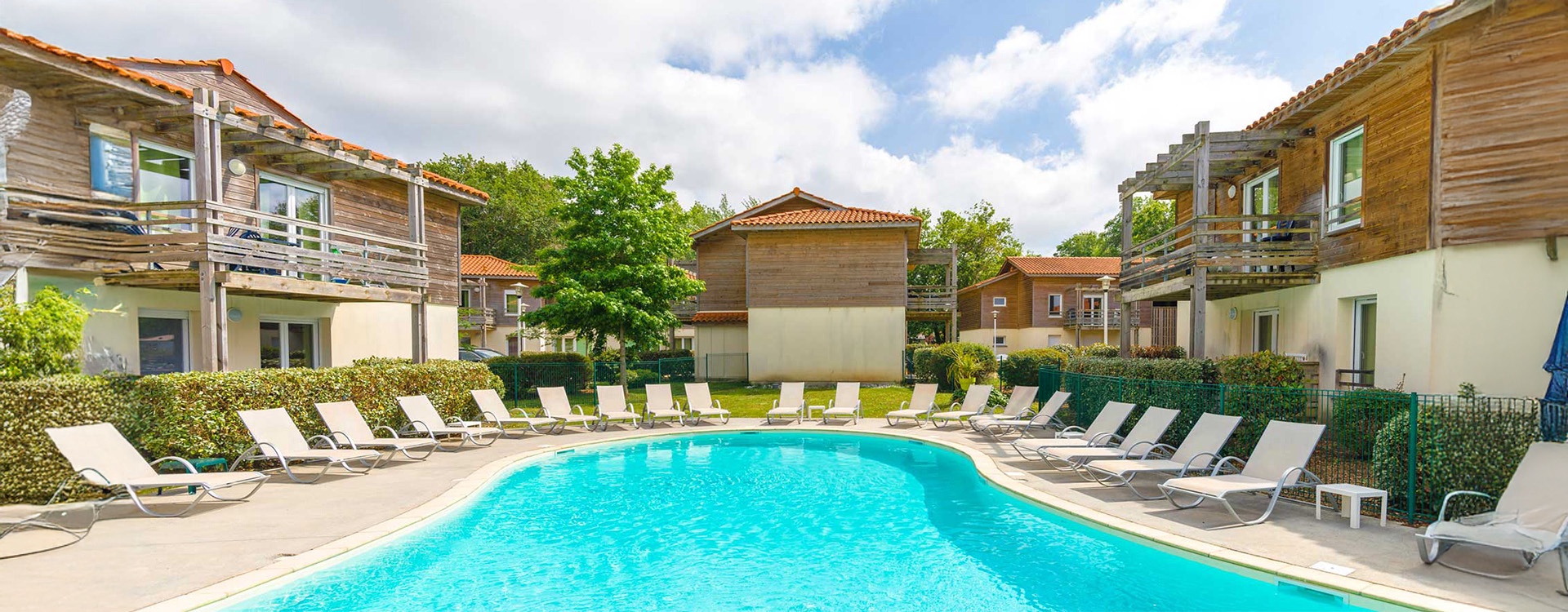 residence-lagrange-les-terrasses-du-lac-3