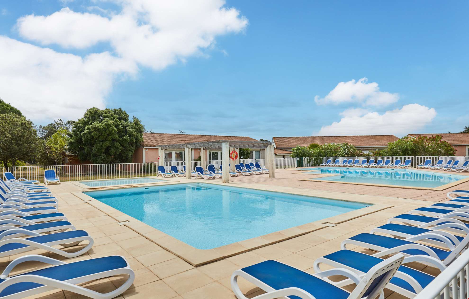 ete-2026-residence-essentielle-cote-canal